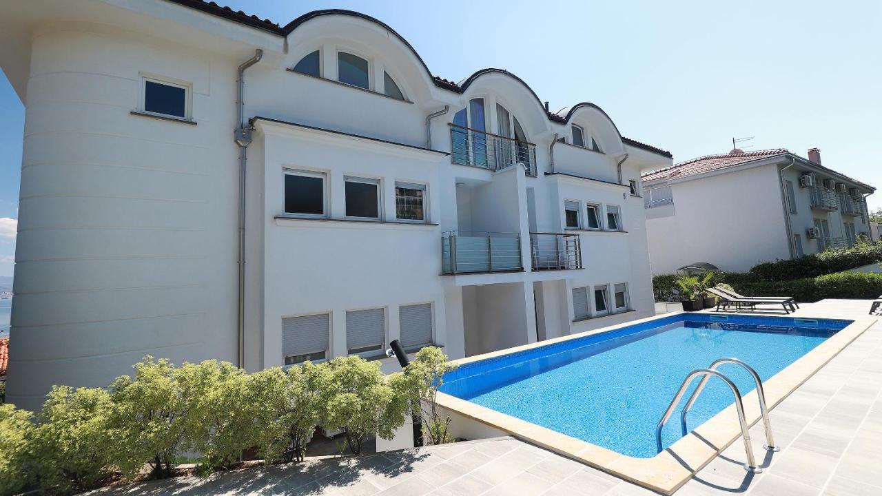 Sea View Apartment In Ičići Exterior foto